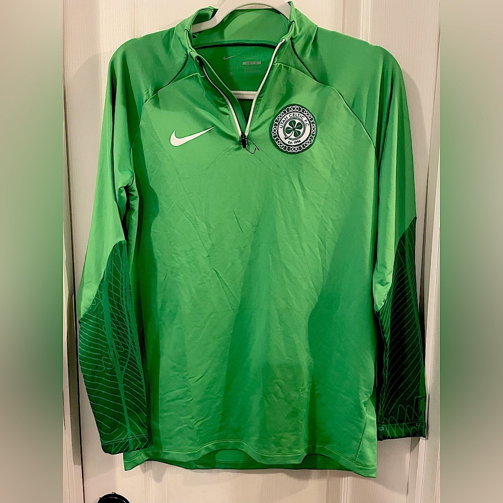 Nike Utah Celtic F.C. Soccer Women’s Long-Sleeve Quarter-Zip Top sz M NWOT